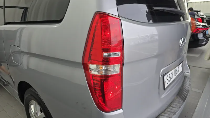 Hyundai Grand Starex