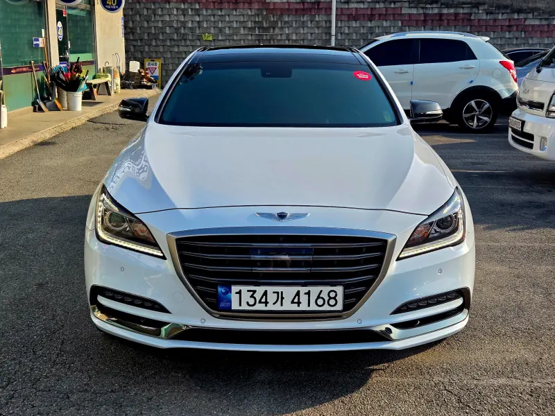 Hyundai Genesis