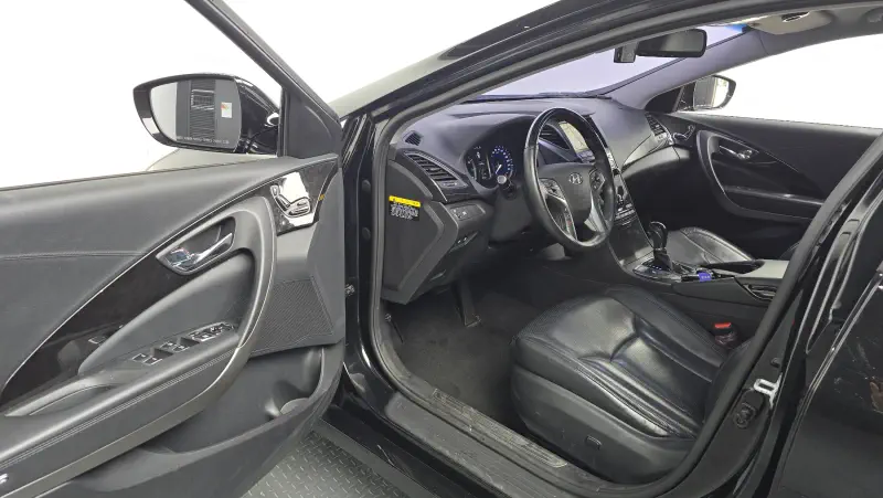 Купить Hyundai Grandeur Gyeongnam из Кореи