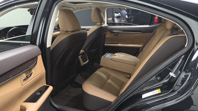 Lexus ES300h