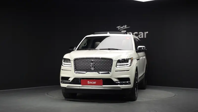 Lincoln Navigator