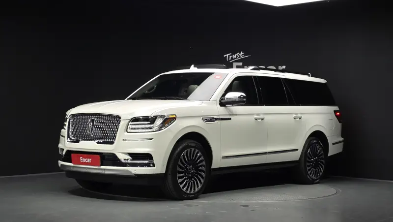 Lincoln Navigator