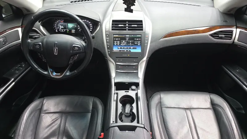 Lincoln Mkz