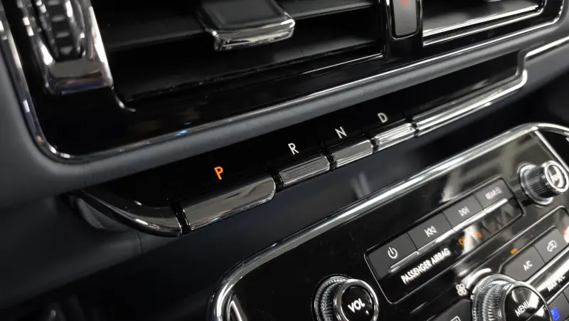 Lincoln Navigator
