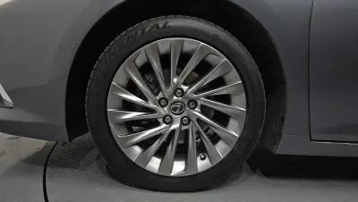 Lexus ES300h
