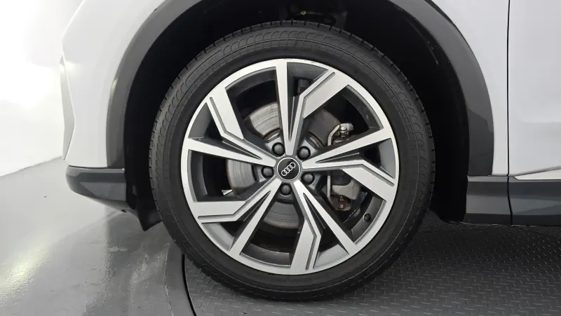 Купить Audi Q4 e-tron Daegu из Кореи