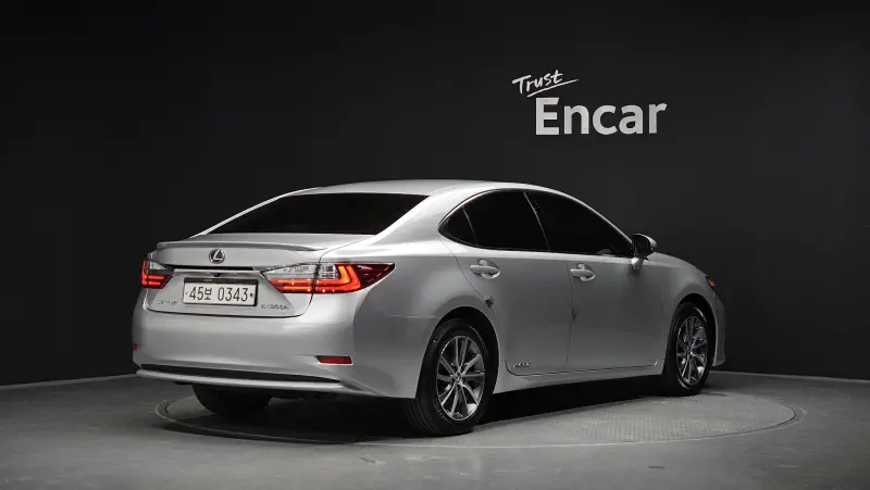 Lexus ES300h