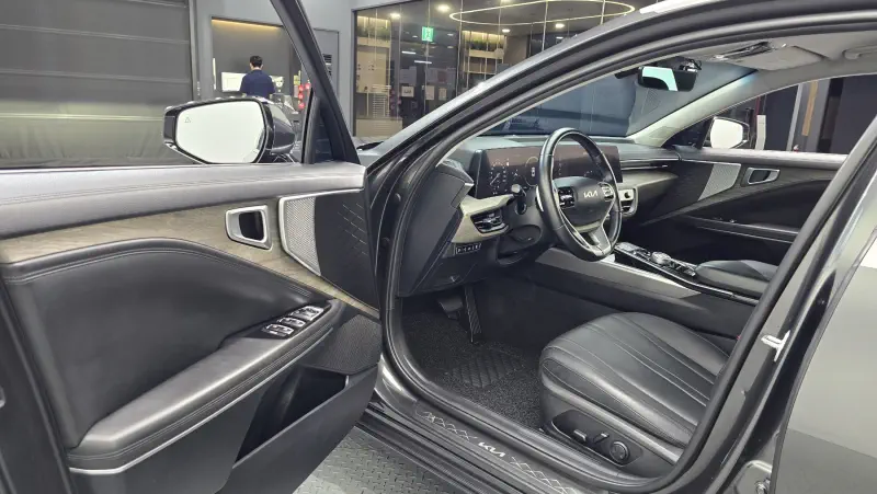 Kia K8