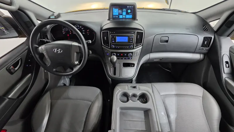 Hyundai Grand Starex