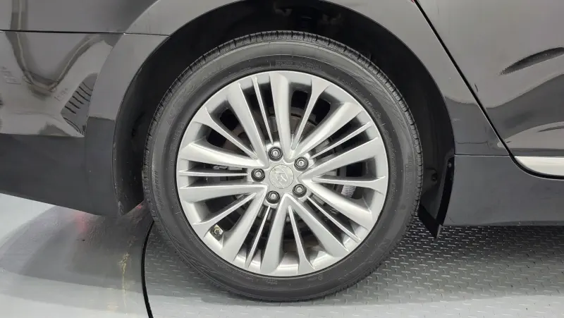 Hyundai Aslan