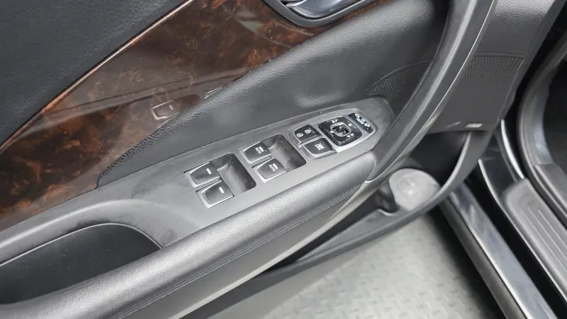 Hyundai Aslan