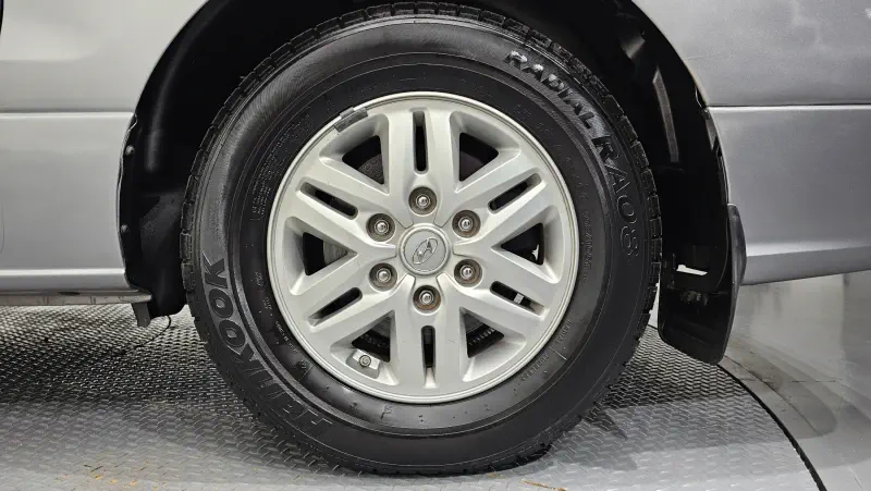 Hyundai Grand Starex