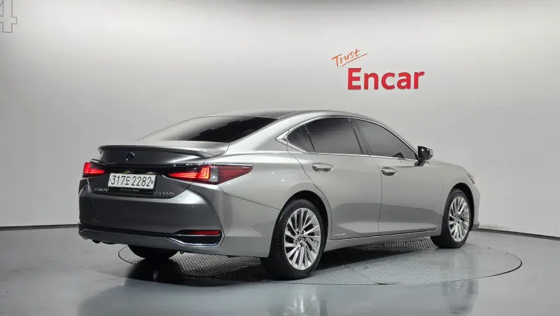 Lexus ES300h