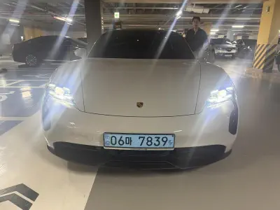 Porsche Taycan