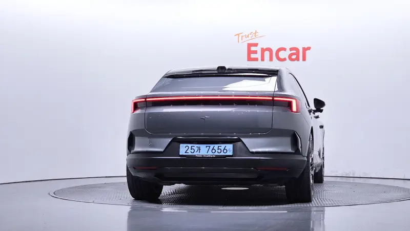Polestar 4