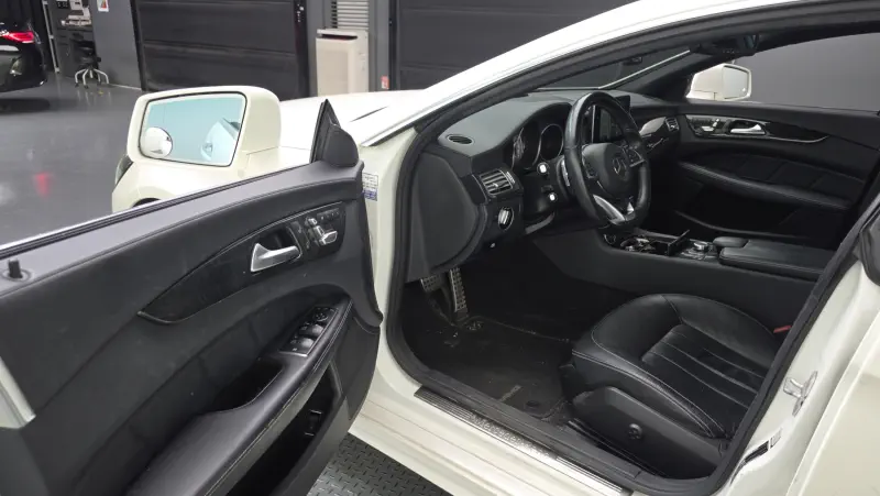 Mercedes-Benz CLS-Class
