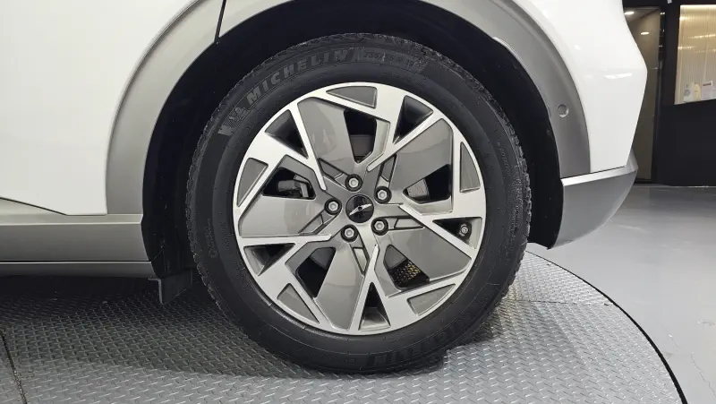 Genesis GV60
