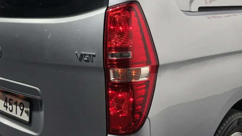 Hyundai Grand Starex
