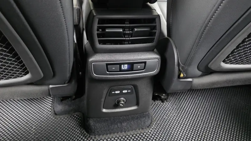 Купить Audi Q4 e-tron Gyeonggi из Кореи
