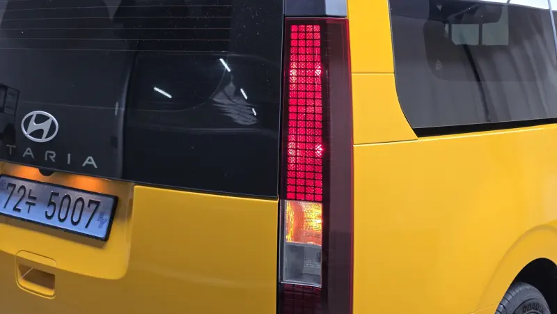 Hyundai Staria