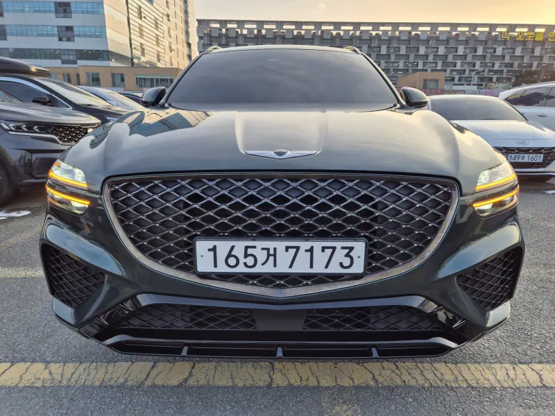 Genesis GV70