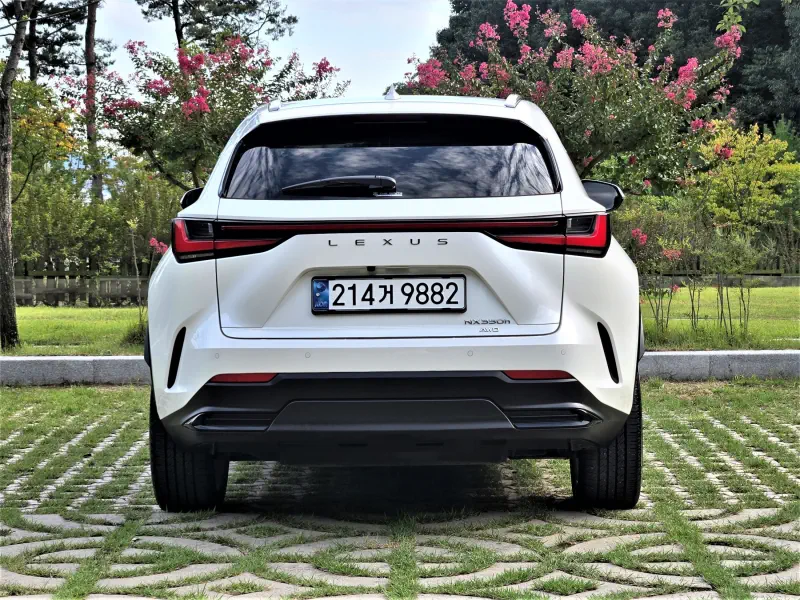 Lexus NX350h