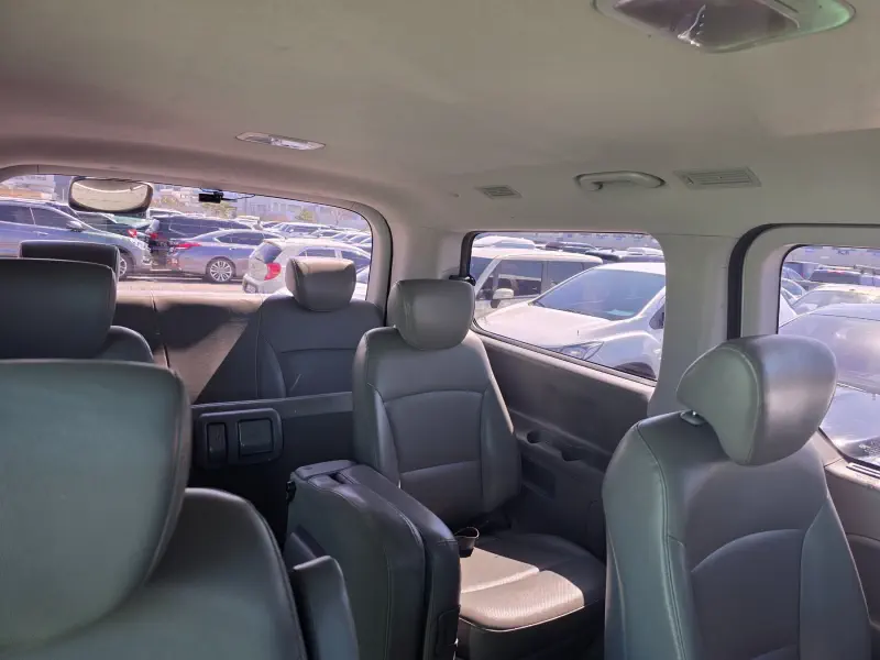 Hyundai Grand Starex