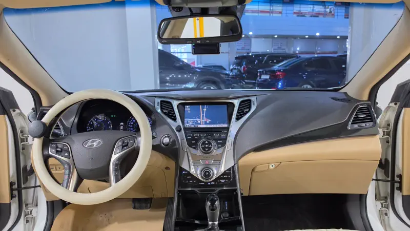 Hyundai Grandeur