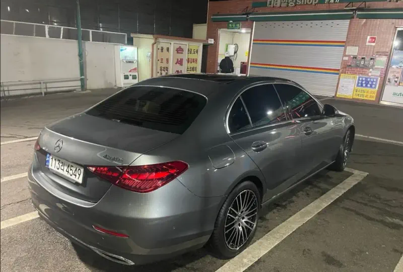 Mercedes-Benz C-Class