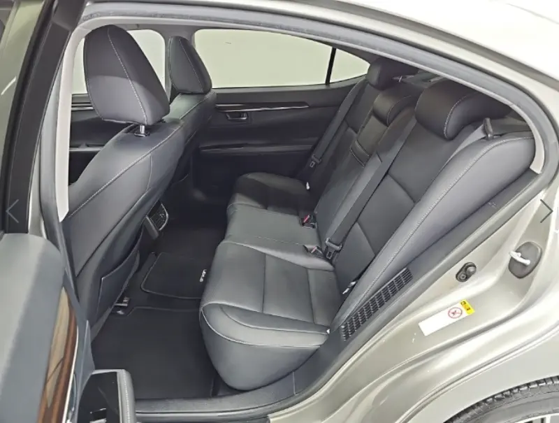 Lexus ES300h