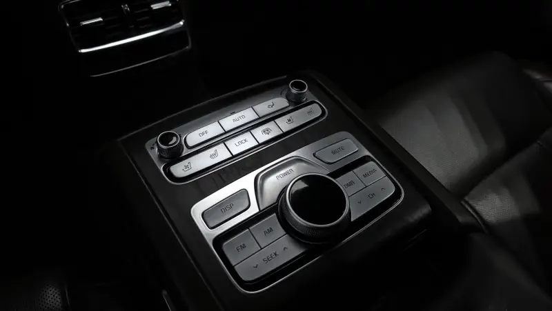 Kia K9