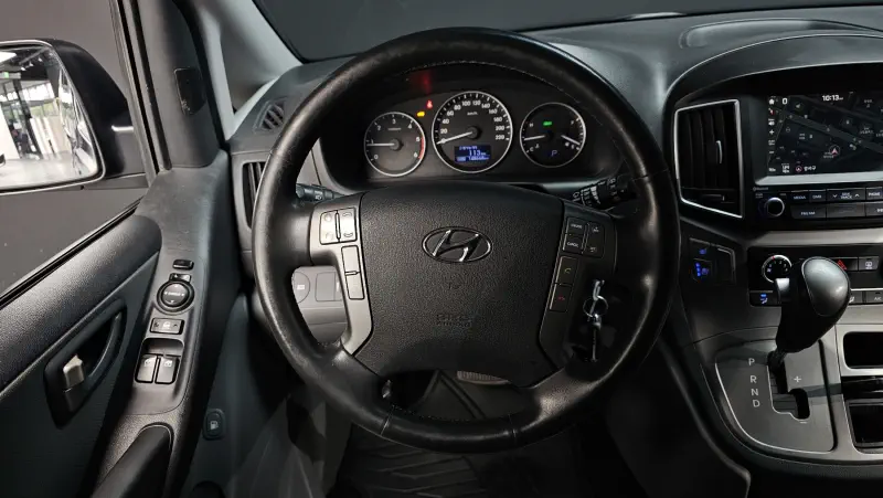 Hyundai Grand Starex