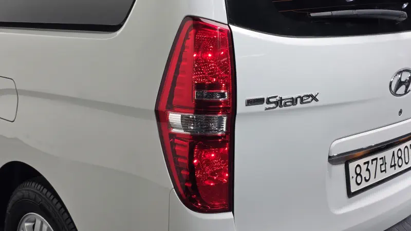 Hyundai Grand Starex