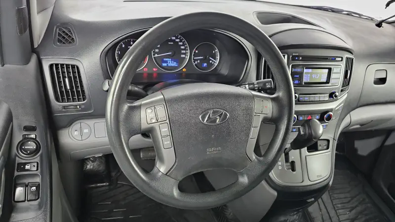 Hyundai Grand Starex