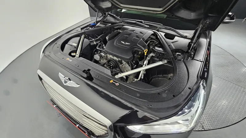 Genesis EQ900