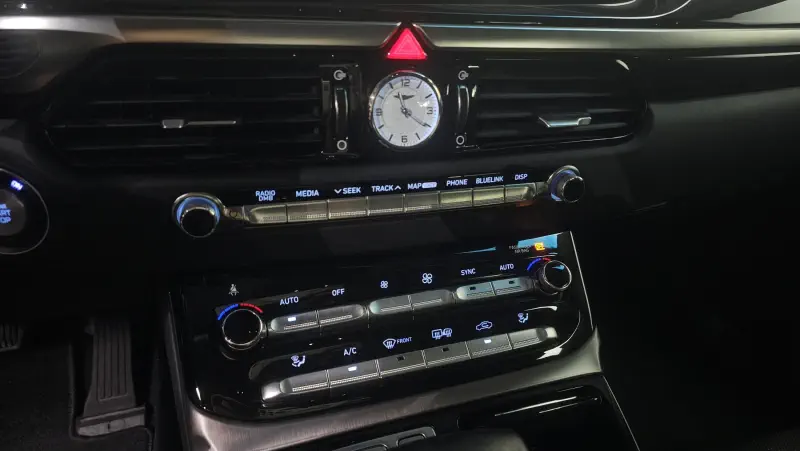 Genesis EQ900