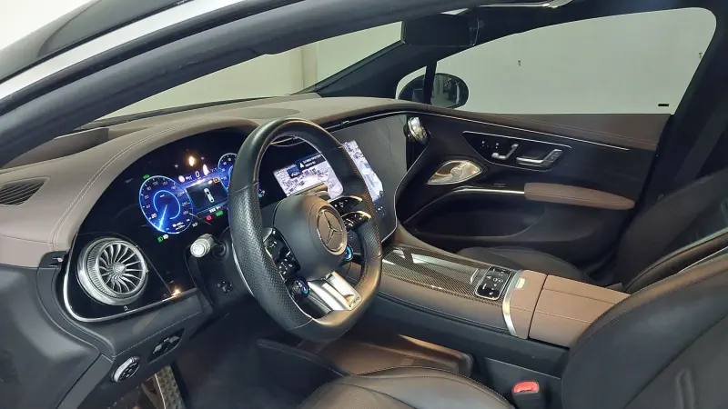 Mercedes-Benz EQS