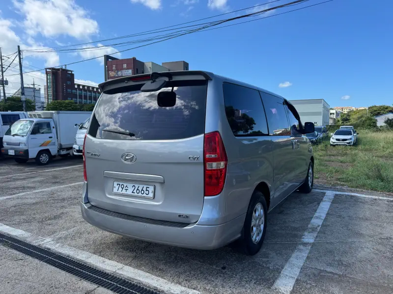 Hyundai Grand Starex
