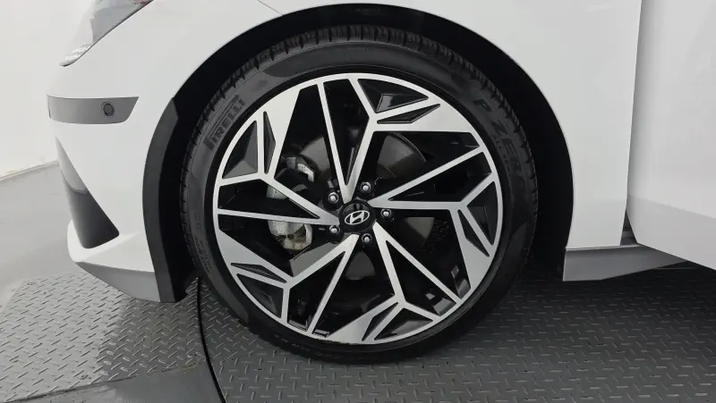 Hyundai Ioniq 6