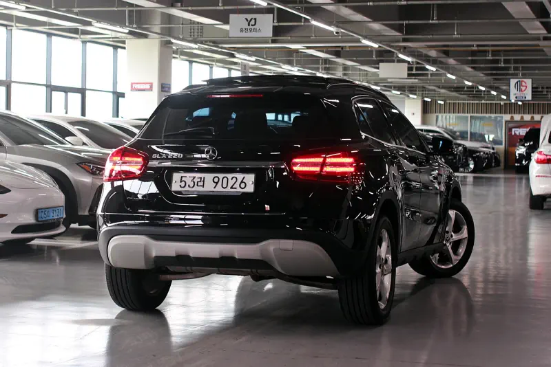 Mercedes-Benz GLA-Class