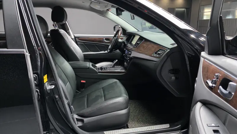 Hyundai Equus