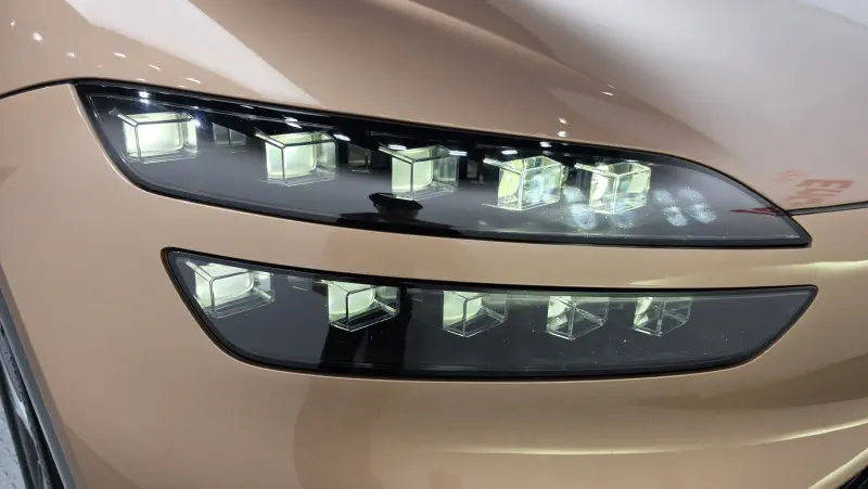 Genesis GV60