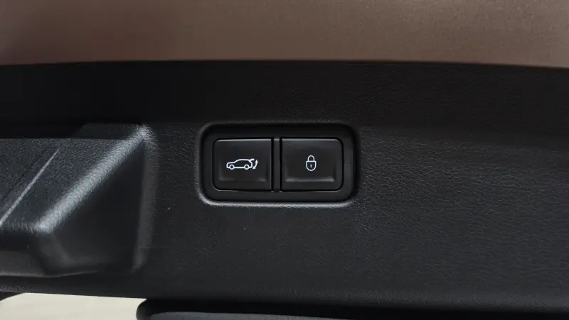 Genesis GV60