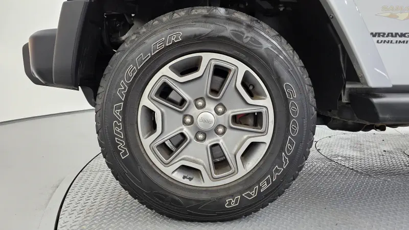 Купить Jeep Wrangler Daejeon из Кореи