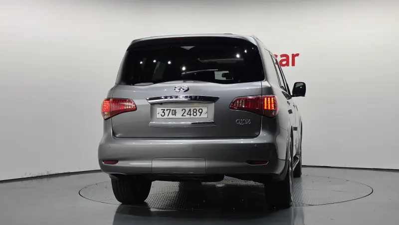 Infiniti QX56