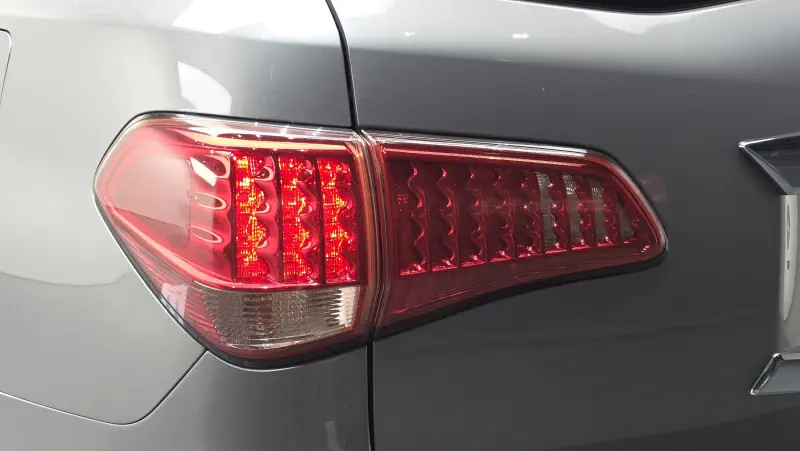 Infiniti QX56