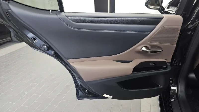 Lexus ES300h