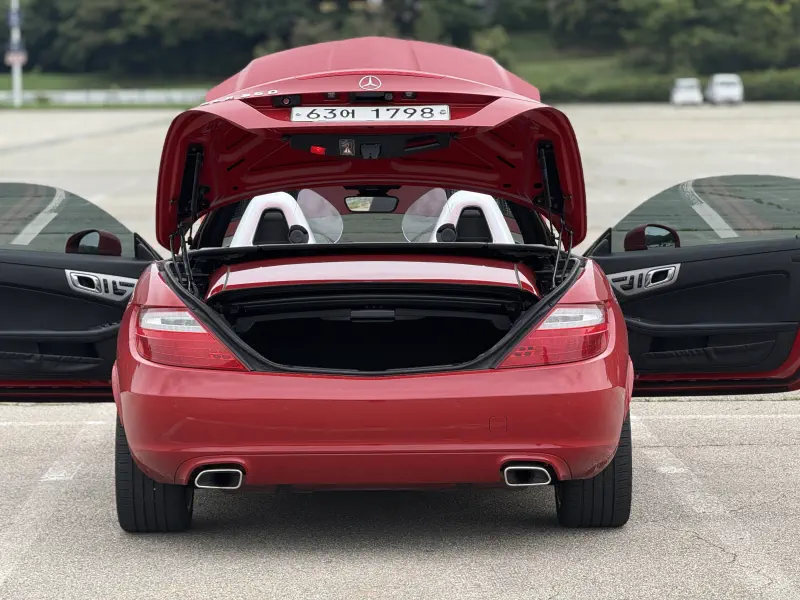 Mercedes-Benz SLK-Class