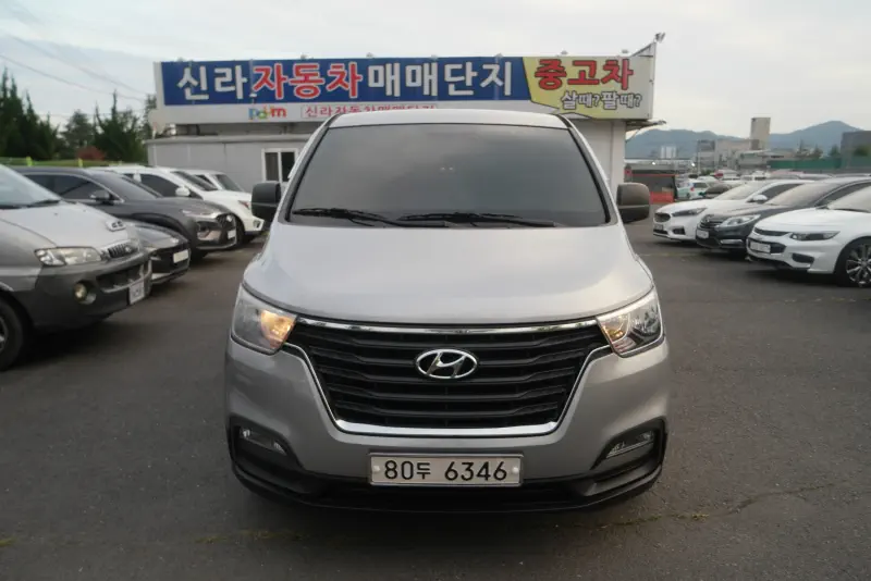 Hyundai Grand Starex