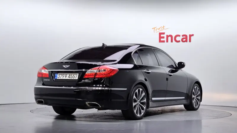 Hyundai Genesis